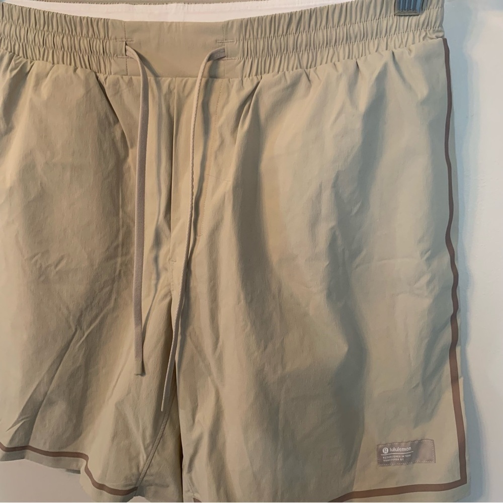 Lululemon Hybrid Pool Short M - Picture 8 of 9